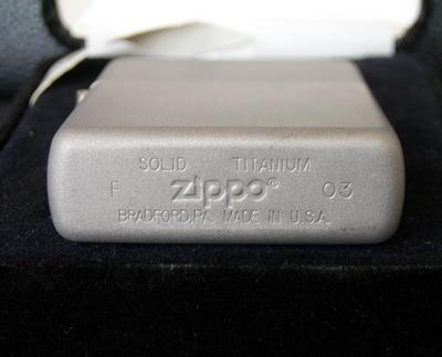 Zippo Solid Titanium